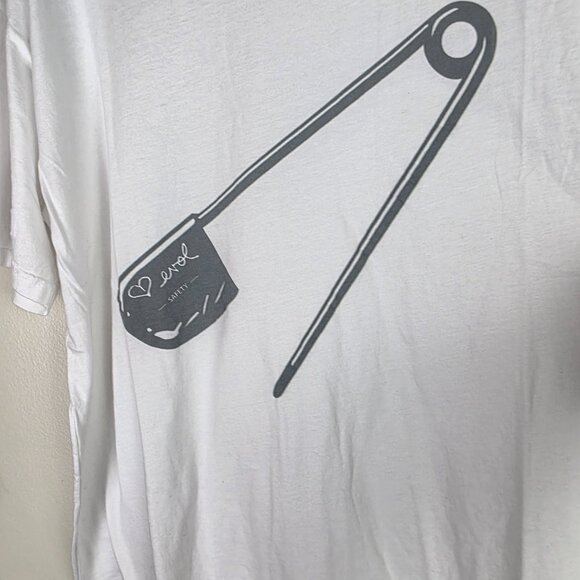 Evol Enterprises Men's White Safety Pin Tee Shirt Size Large NWT - Picture 2 of 6